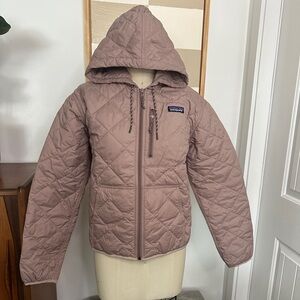 Patagonia W’s Diamond Quilted Bomber Hoody Jacket in Mauve
